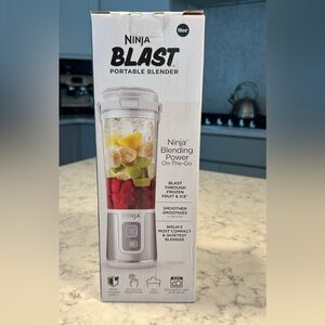 Ninja Blast Portable Blender, Cordless, 18 oz